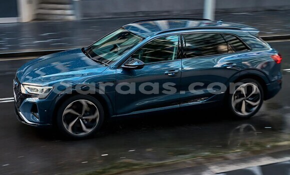 Dieundeu Imported Audi Q8 Black Auto in Dakar in Dakar Dieundeu Imported Audi Q8 Black Auto in Dakar in Dakar