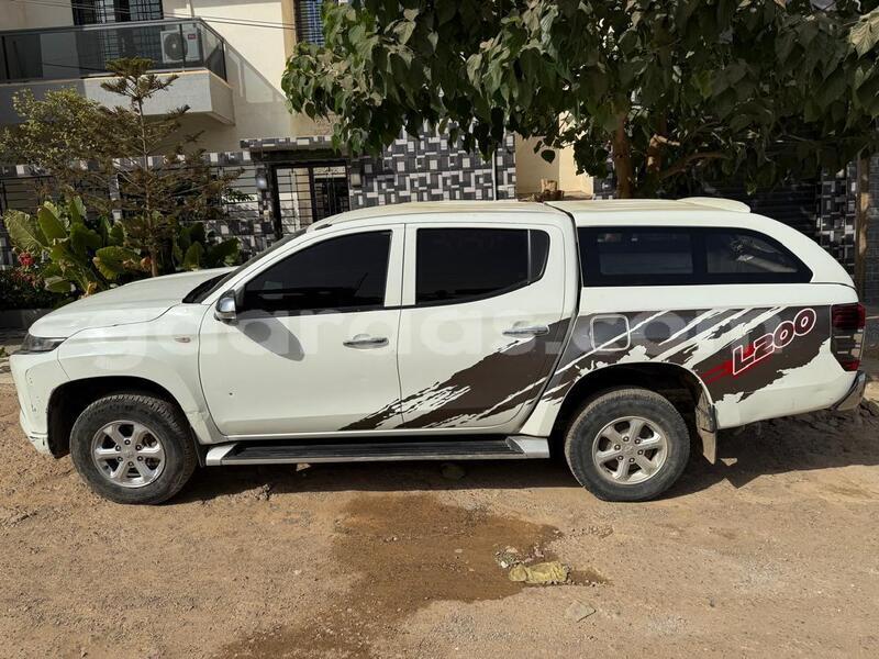 Big with watermark mitsubishi l200 dakar dakar 25416