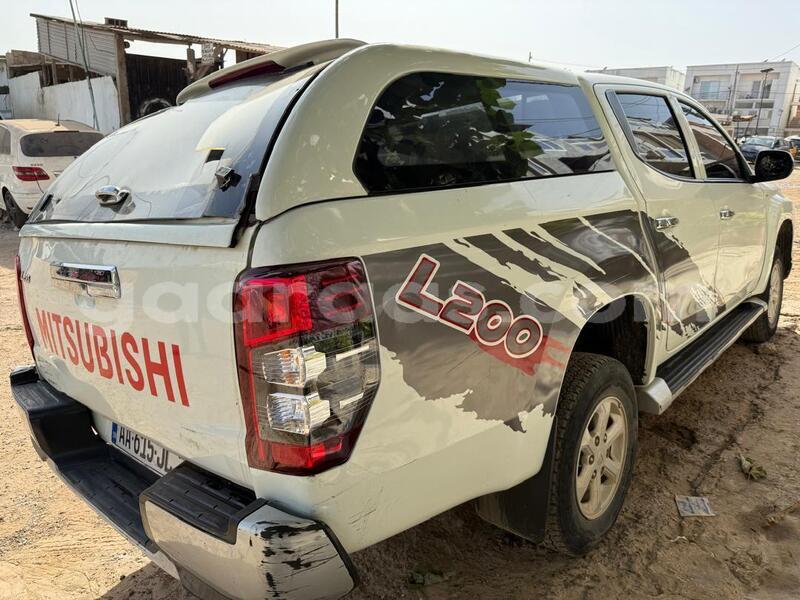 Big with watermark mitsubishi l200 dakar dakar 25416