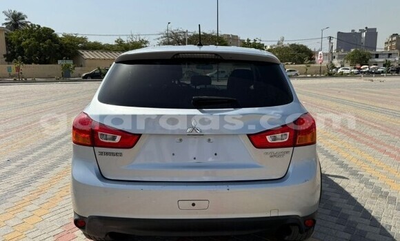 Buy Used Mitsubishi Outlander Silver Car in Dakar in Dakar Buy Used Mitsubishi Outlander Silver Car in Dakar in Dakar