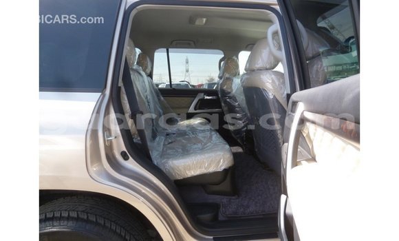 Acheter Import Utilitaire Toyota Land Cruiser Autre à Import - Dubai, Dakar Acheter Import Utilitaire Toyota Land Cruiser Autre à Import - Dubai, Dakar