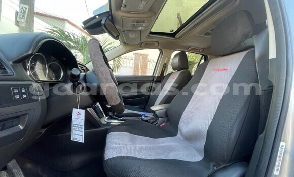 Buy Used Mazda CX-5 Silver Car in Dakar in Dakar Buy Used Mazda CX-5 Silver Car in Dakar in Dakar