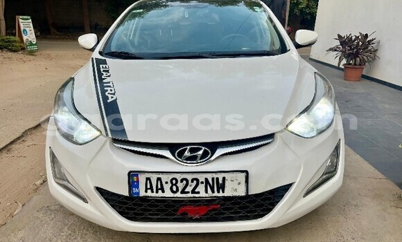 Buy Used Hyundai Avante White Car in Dakar in Dakar Buy Used Hyundai Avante White Car in Dakar in Dakar
