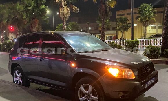 Dieundeu Occasion Toyota RAV4 Black Auto in Dakar in Dakar Dieundeu Occasion Toyota RAV4 Black Auto in Dakar in Dakar