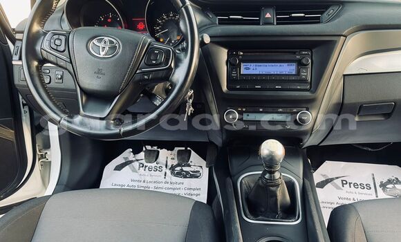 Buy Import Toyota Avensis White Car in Dakar in Dakar Buy Import Toyota Avensis White Car in Dakar in Dakar