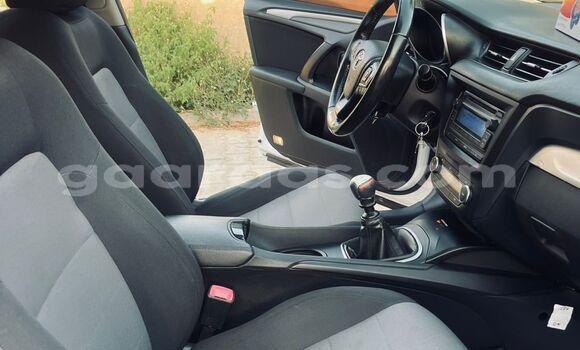 Buy Import Toyota Avensis White Car in Dakar in Dakar Buy Import Toyota Avensis White Car in Dakar in Dakar