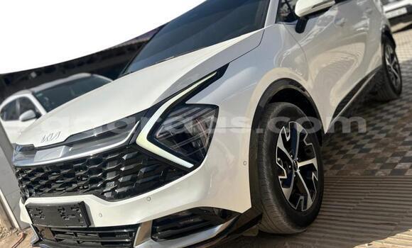 Buy Used Kia Sportage White Car in Dakar in Dakar Buy Used Kia Sportage White Car in Dakar in Dakar