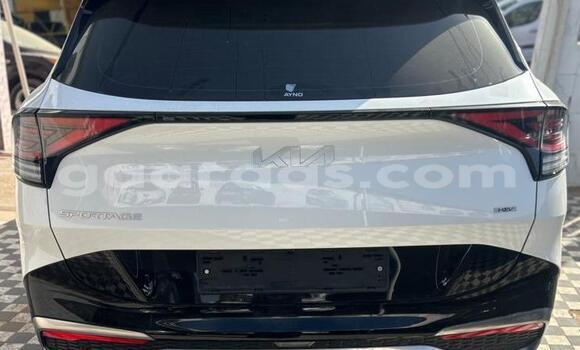 Buy Used Kia Sportage White Car in Dakar in Dakar Buy Used Kia Sportage White Car in Dakar in Dakar