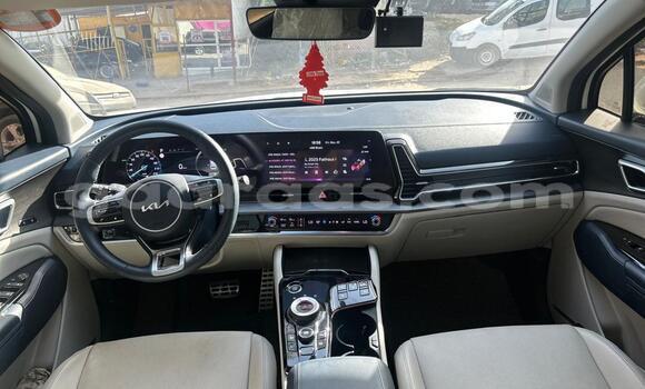 Buy Used Kia Sportage White Car in Dakar in Dakar Buy Used Kia Sportage White Car in Dakar in Dakar