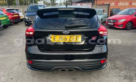 Buy Used Ford Focus Black Car in Bambey in Diourbel Buy Used Ford Focus Black Car in Bambey in Diourbel