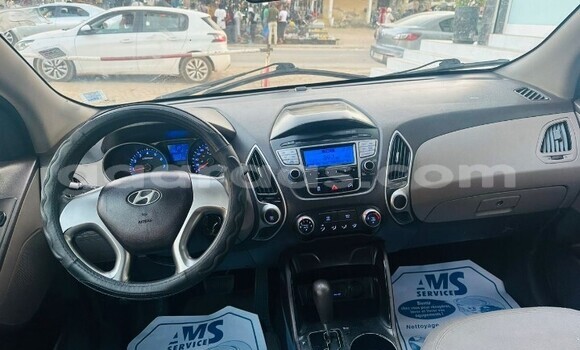 Dieundeu Occasion Hyundai Tucson Silver Auto in Dakar in Dakar Dieundeu Occasion Hyundai Tucson Silver Auto in Dakar in Dakar