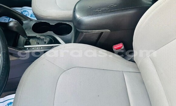 Dieundeu Occasion Hyundai Tucson Silver Auto in Dakar in Dakar Dieundeu Occasion Hyundai Tucson Silver Auto in Dakar in Dakar