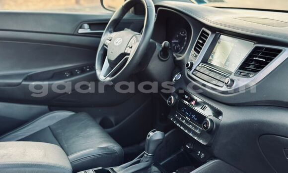 Buy Import Hyundai Tucson Red Car in Dakar in Dakar Buy Import Hyundai Tucson Red Car in Dakar in Dakar