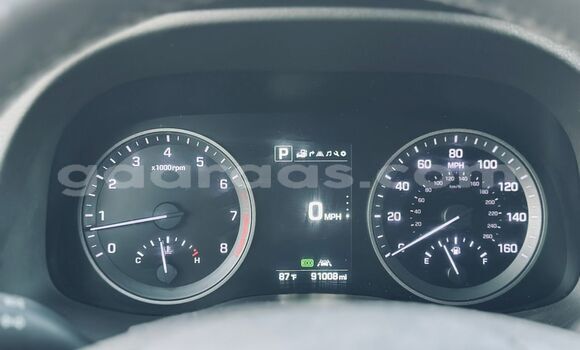 Buy Import Hyundai Tucson Red Car in Dakar in Dakar Buy Import Hyundai Tucson Red Car in Dakar in Dakar