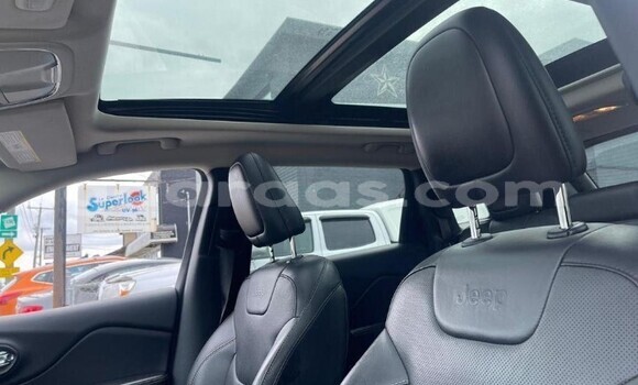 Acheter Occasion Voiture Jeep Cherokee Blanc à Dakar, Dakar Acheter Occasion Voiture Jeep Cherokee Blanc à Dakar, Dakar