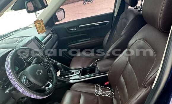 Dieundeu Occasion Renault Samsung QM6 Blue Auto in Dakar in Dakar Dieundeu Occasion Renault Samsung QM6 Blue Auto in Dakar in Dakar