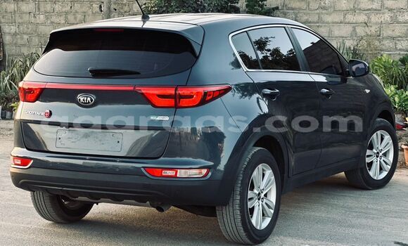 Buy Import Kia Sportage White Car in Dakar in Dakar Buy Import Kia Sportage White Car in Dakar in Dakar