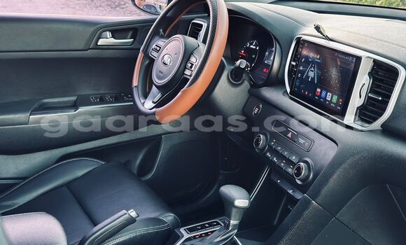 Buy Import Kia Sportage White Car in Dakar in Dakar Buy Import Kia Sportage White Car in Dakar in Dakar