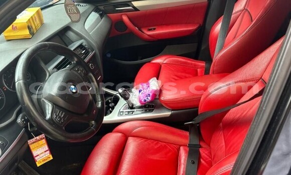 Acheter Occasion Voiture BMW X3 Noir à Dakar, Dakar Acheter Occasion Voiture BMW X3 Noir à Dakar, Dakar