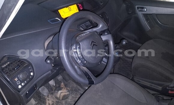 Dieundeu Occasion Citroen C4 Silver Auto in Dakar in Dakar Dieundeu Occasion Citroen C4 Silver Auto in Dakar in Dakar