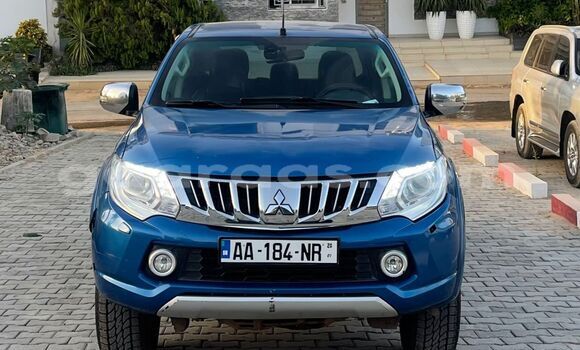 Acheter Import Voiture Mitsubishi L200 Bleu à Dakar, Dakar