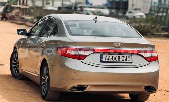 Acheter Occasion Voiture Hyundai Grandeur Beige à Dakar, Dakar Acheter Occasion Voiture Hyundai Grandeur Beige à Dakar, Dakar