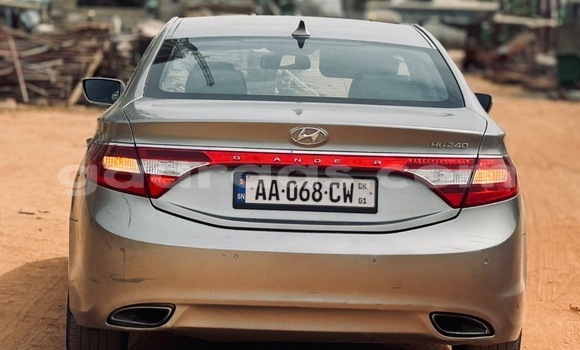 Acheter Occasion Voiture Hyundai Grandeur Beige à Dakar, Dakar Acheter Occasion Voiture Hyundai Grandeur Beige à Dakar, Dakar