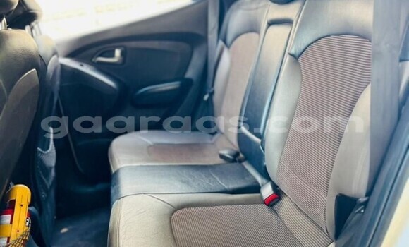 Dieundeu Occasion Hyundai Tucson White Auto in Dakar in Dakar Dieundeu Occasion Hyundai Tucson White Auto in Dakar in Dakar