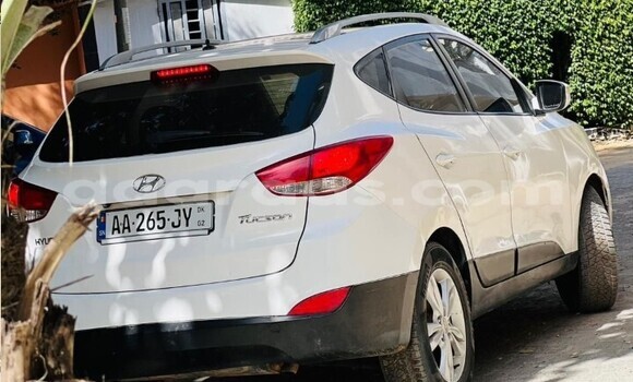Dieundeu Occasion Hyundai Tucson White Auto in Dakar in Dakar Dieundeu Occasion Hyundai Tucson White Auto in Dakar in Dakar