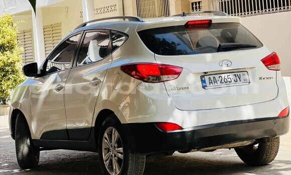 Dieundeu Occasion Hyundai Tucson White Auto in Dakar in Dakar Dieundeu Occasion Hyundai Tucson White Auto in Dakar in Dakar