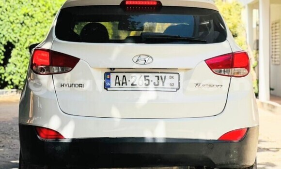Dieundeu Occasion Hyundai Tucson White Auto in Dakar in Dakar Dieundeu Occasion Hyundai Tucson White Auto in Dakar in Dakar