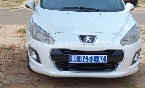 Buy Used Peugeot 308 White Car in Dakar in Dakar Buy Used Peugeot 308 White Car in Dakar in Dakar