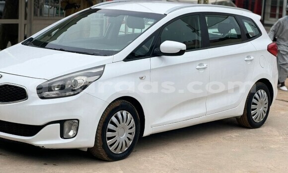 Acheter Occasion Voiture Kia Cerato Blanc à Dakar, Dakar Acheter Occasion Voiture Kia Cerato Blanc à Dakar, Dakar