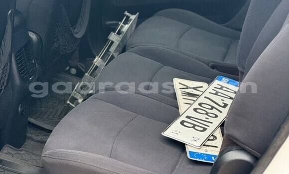 Acheter Occasion Voiture Kia Cerato Blanc à Dakar, Dakar Acheter Occasion Voiture Kia Cerato Blanc à Dakar, Dakar