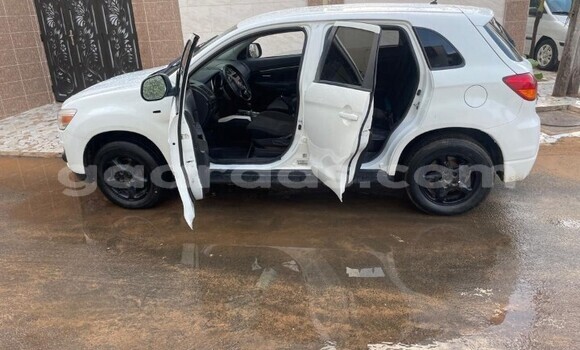 Acheter Occasion Voiture Mitsubishi RVR Blanc à Dakar, Dakar Acheter Occasion Voiture Mitsubishi RVR Blanc à Dakar, Dakar