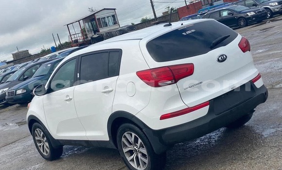 Dieundeu Occasion Kia Sportage White Auto in Damniadio in Dakar Dieundeu Occasion Kia Sportage White Auto in Damniadio in Dakar