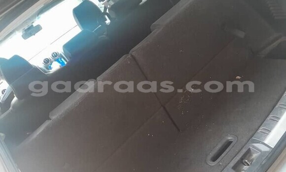 Dieundeu Occasion Nissan Qashqai+2 Silver Auto in Dakar in Dakar Dieundeu Occasion Nissan Qashqai+2 Silver Auto in Dakar in Dakar