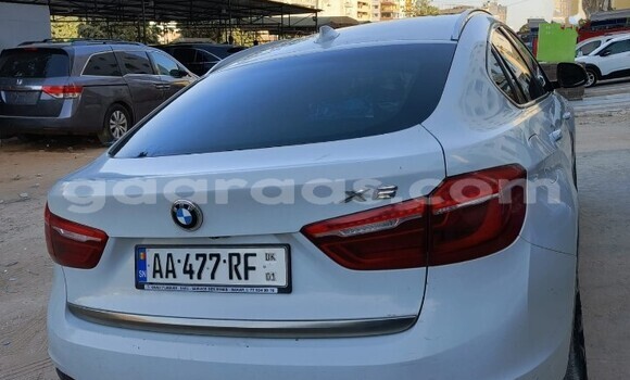 Dieundeu Occasion BMW X5 White Auto in Dakar in Dakar Dieundeu Occasion BMW X5 White Auto in Dakar in Dakar