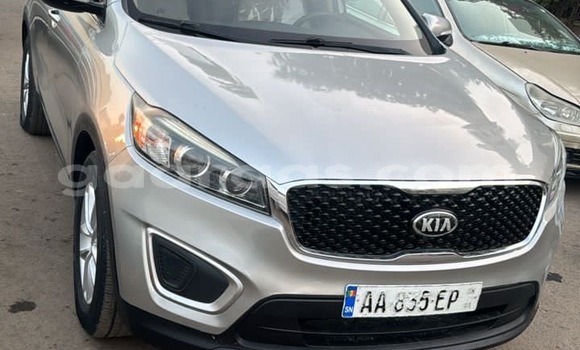 Dieundeu Occasion Kia Sorento Silver Auto in Dakar in Dakar