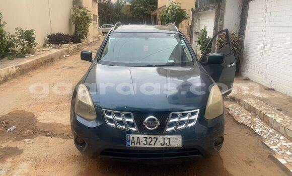 Buy Used Nissan Rogue Blue Car in Damniadio in Dakar