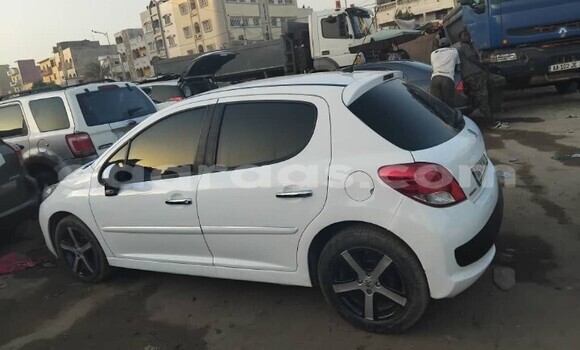 Buy Used Peugeot 207 White Car in Dakar in Dakar Buy Used Peugeot 207 White Car in Dakar in Dakar