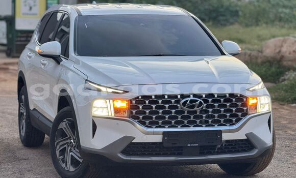 Buy Import Hyundai Santa Fe White Car in Dakar in Dakar Buy Import Hyundai Santa Fe White Car in Dakar in Dakar