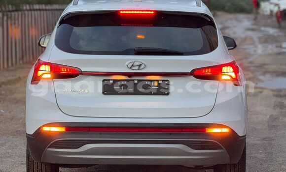 Buy Import Hyundai Santa Fe White Car in Dakar in Dakar Buy Import Hyundai Santa Fe White Car in Dakar in Dakar