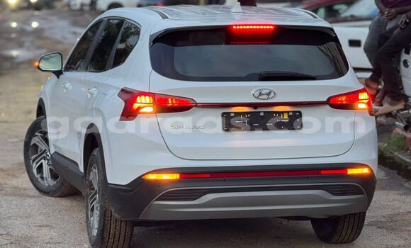 Buy Import Hyundai Santa Fe White Car in Dakar in Dakar Buy Import Hyundai Santa Fe White Car in Dakar in Dakar