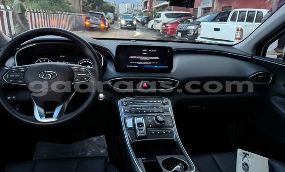 Buy Import Hyundai Santa Fe White Car in Dakar in Dakar Buy Import Hyundai Santa Fe White Car in Dakar in Dakar