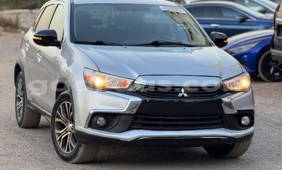 Buy Import Mitsubishi Outlander Silver Car in Dakar in Dakar Buy Import Mitsubishi Outlander Silver Car in Dakar in Dakar