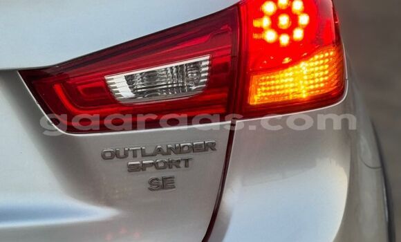 Buy Import Mitsubishi Outlander Silver Car in Dakar in Dakar Buy Import Mitsubishi Outlander Silver Car in Dakar in Dakar