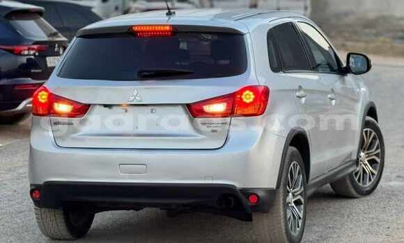 Buy Import Mitsubishi Outlander Silver Car in Dakar in Dakar Buy Import Mitsubishi Outlander Silver Car in Dakar in Dakar