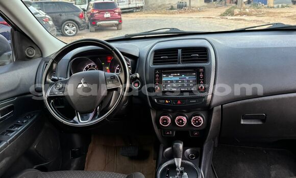 Buy Import Mitsubishi Outlander Silver Car in Dakar in Dakar Buy Import Mitsubishi Outlander Silver Car in Dakar in Dakar