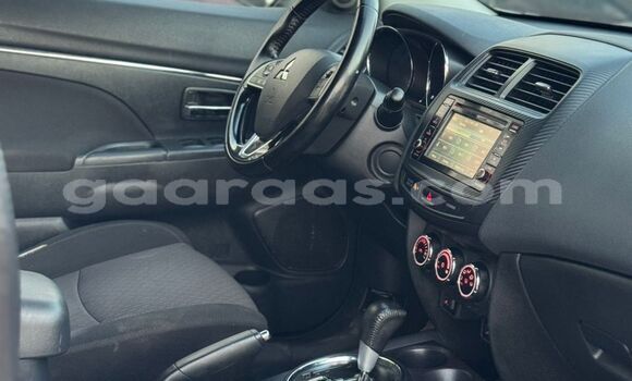 Buy Import Mitsubishi Outlander Silver Car in Dakar in Dakar Buy Import Mitsubishi Outlander Silver Car in Dakar in Dakar